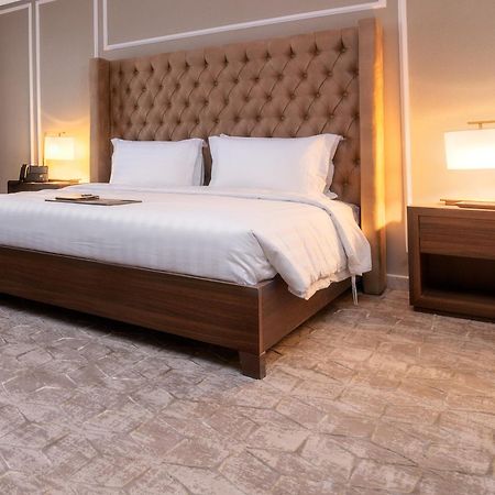 Suknai Royal Hotel Хаил Екстериор снимка