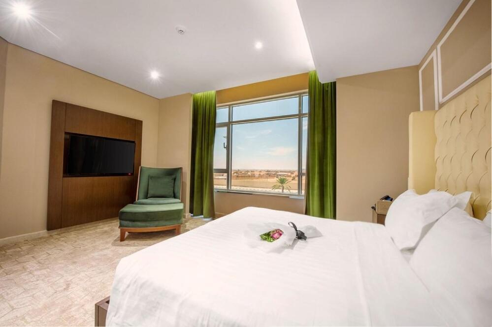 Suknai Royal Hotel Хаил Екстериор снимка