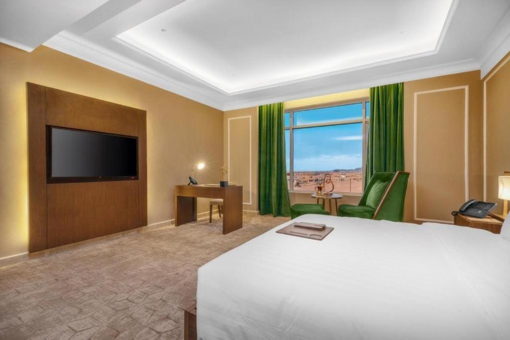 Suknai Royal Hotel Хаил Екстериор снимка