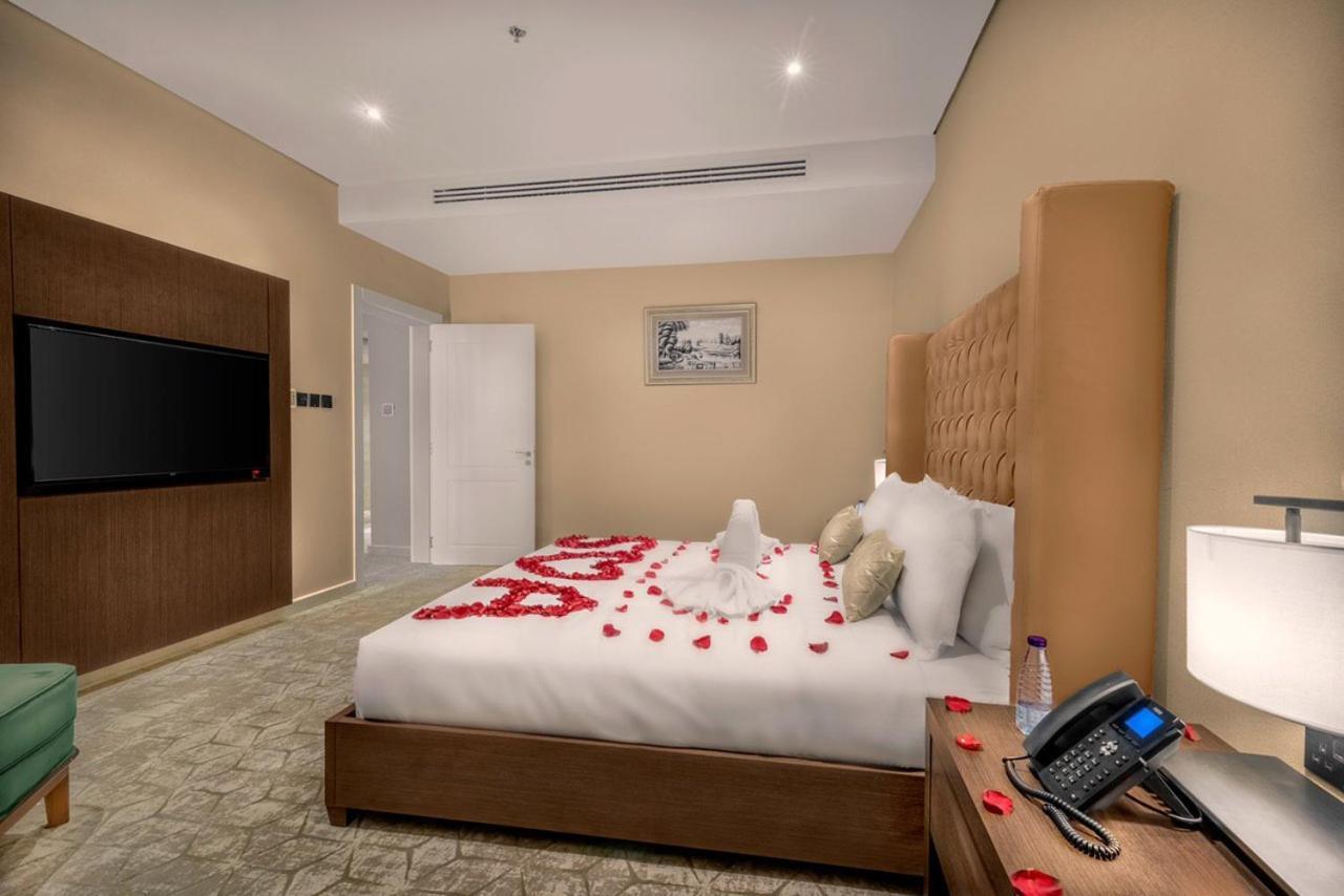 Suknai Royal Hotel Хаил Екстериор снимка