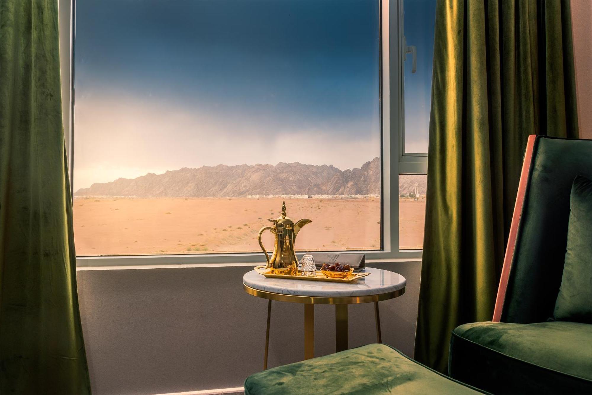 Suknai Royal Hotel Хаил Екстериор снимка
