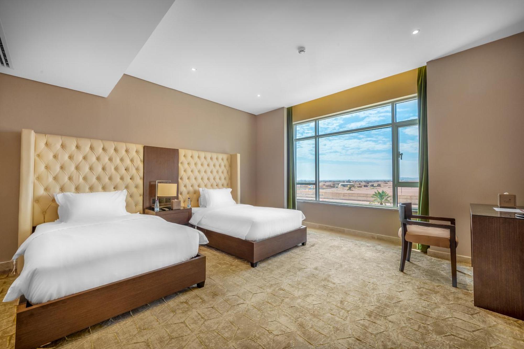 Suknai Royal Hotel Хаил Екстериор снимка
